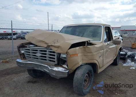 1983 Ford F100 z USA, uszkodzony, nr VIN 1FTCF10Y1DPA08516